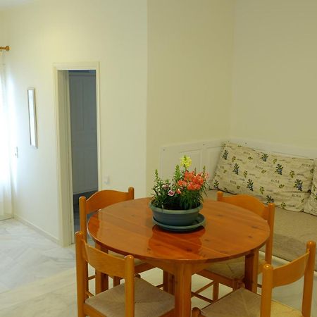 Dialinas Apartments Ísztro Szoba fotó